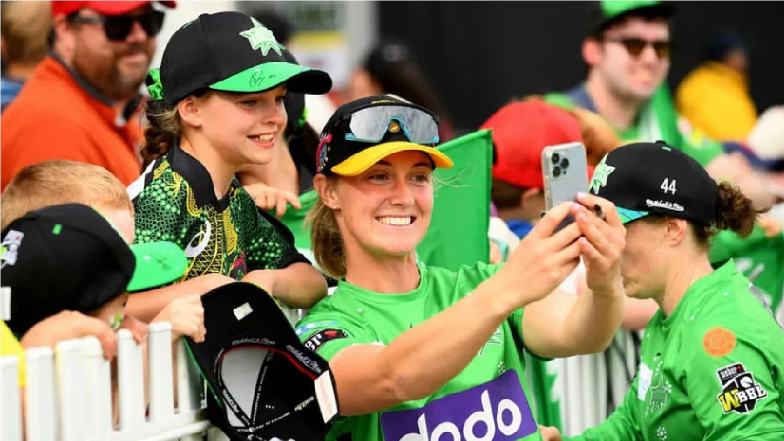 Australia sets out targets in 10-year plan to boost women's game